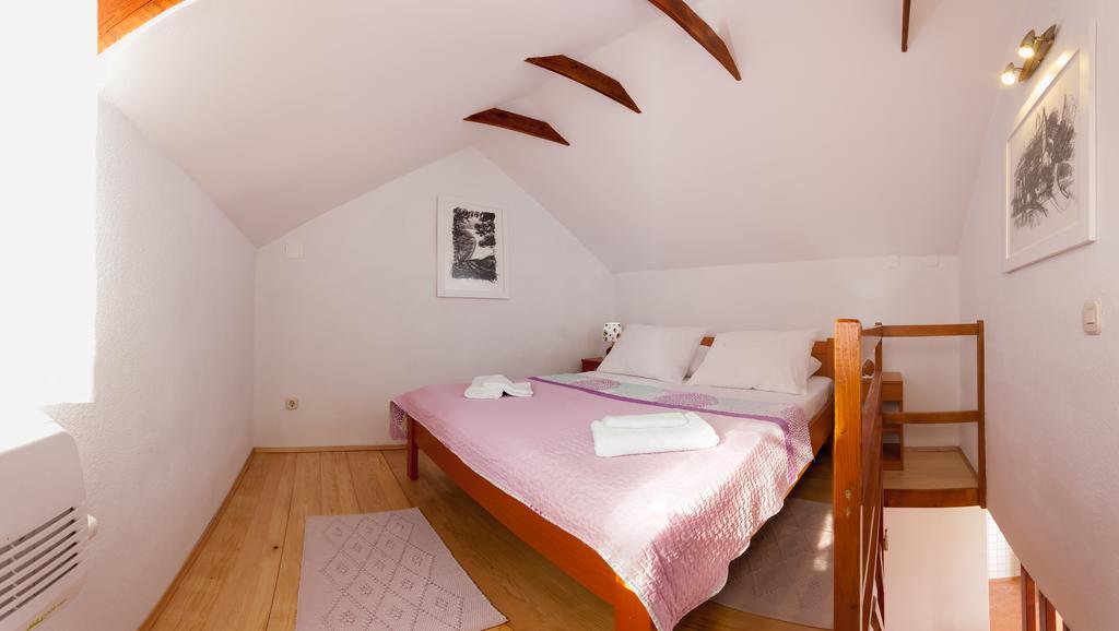 Holiday Home Vineyard House Bol Kültér fotó
