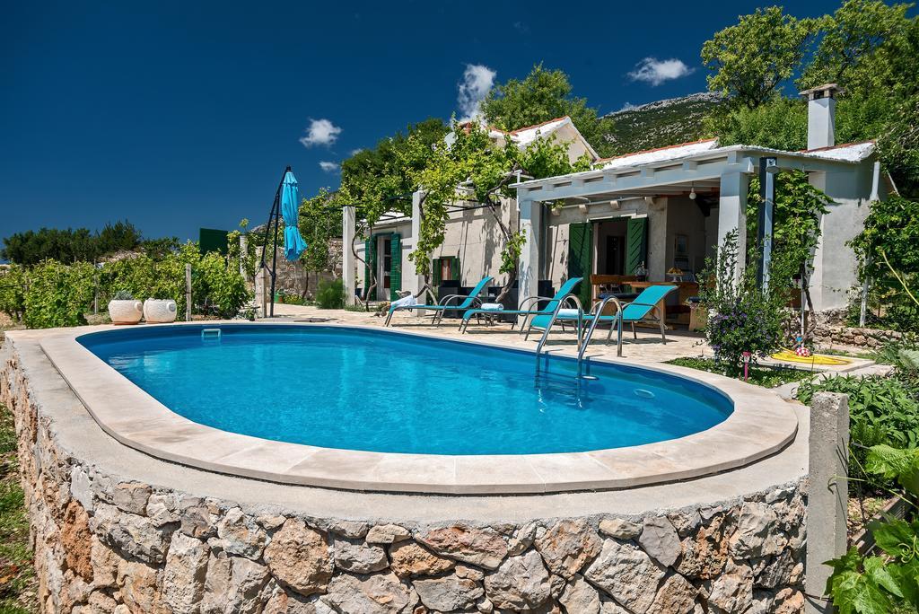 Holiday Home Vineyard House Bol Kültér fotó