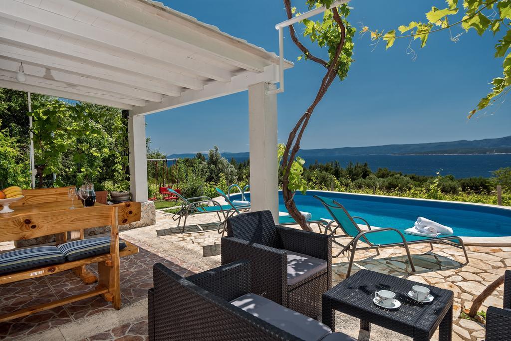 Holiday Home Vineyard House Bol Kültér fotó
