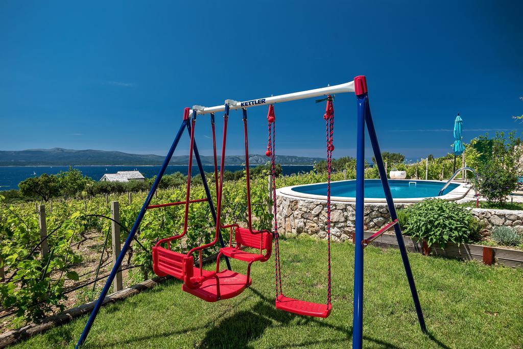 Holiday Home Vineyard House Bol Kültér fotó